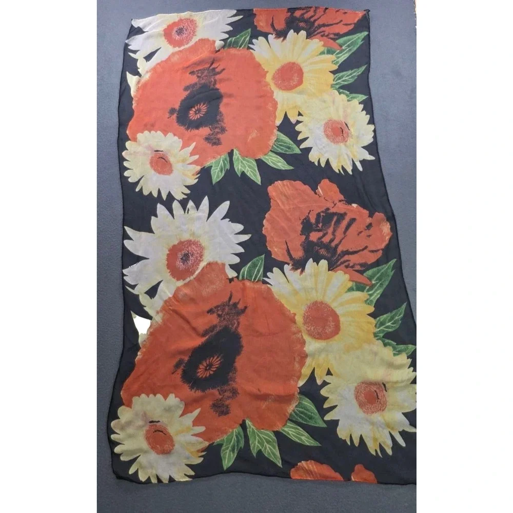 Beautiful Vintage Scarf 